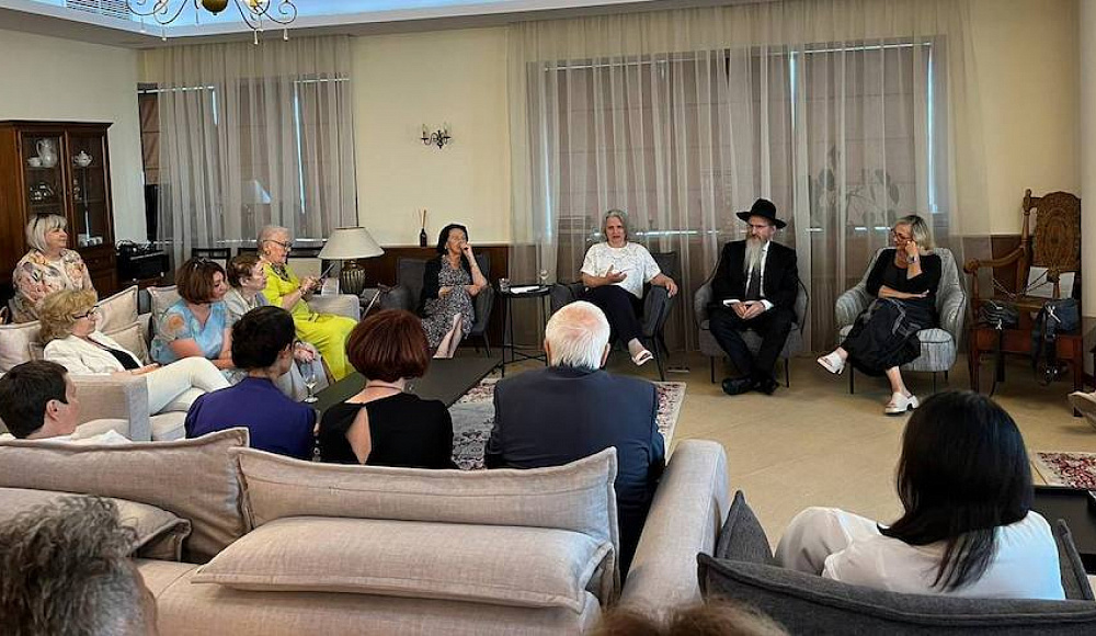 Посол Израиля провела встречу с представителями «Московской еврейской гостиной»